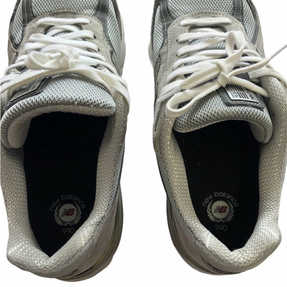 New Balance 990 V4 - Picture 7 of 7